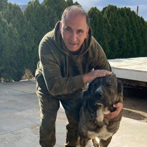 Meet your Posher, Aro